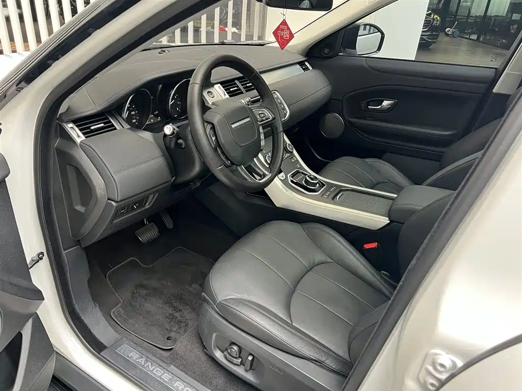 Land Rover Evoque 2017 — фото 7