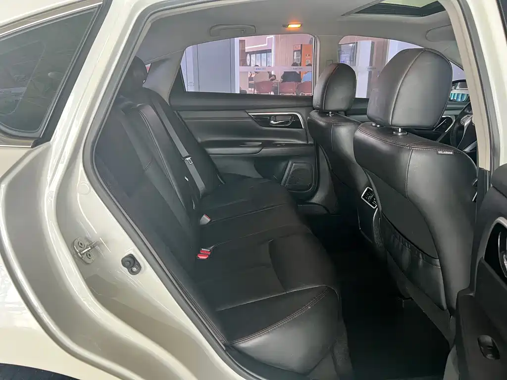 Nissan Teana 2018 — фото 10