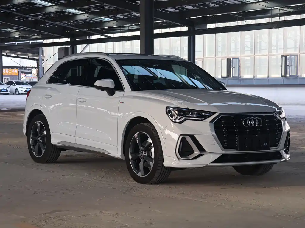Audi Q3 2023 — фото 3