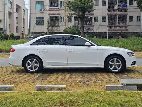 Audi A4L 2013
