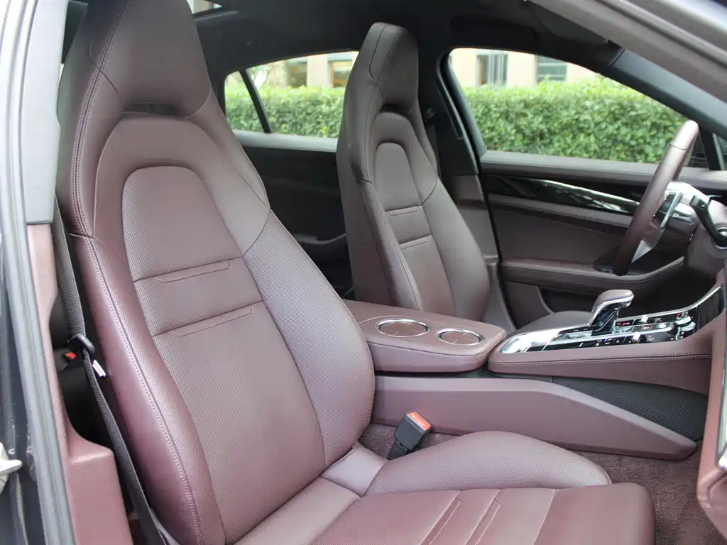 Porsche Panamera 2020 — фото 13