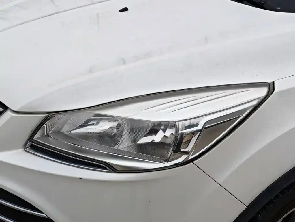 Ford Kuga 2015 — фото 8