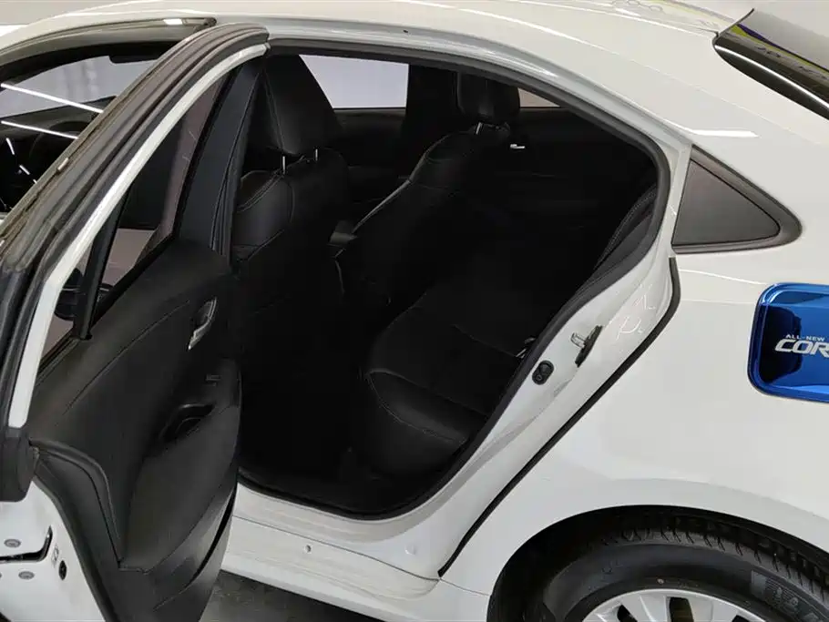 Toyota Corolla 2020 — фото 11