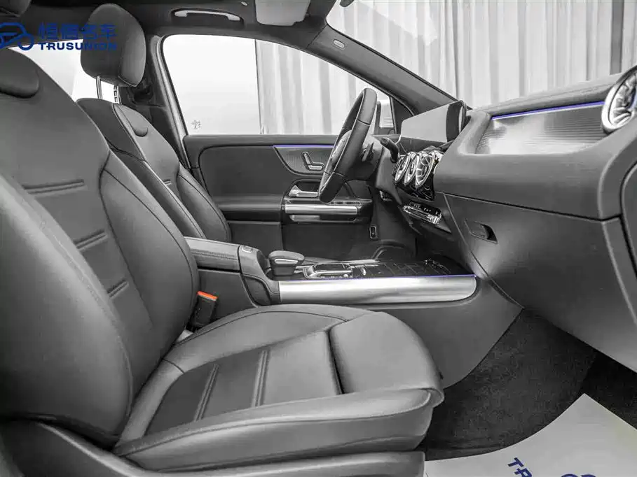Mercedes-Benz GLA 2023 — фото 15