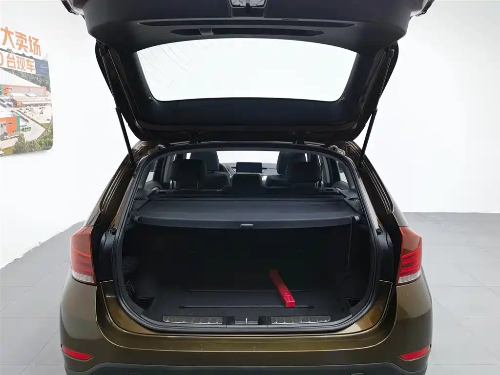 BMW X1 2014 — фото 16