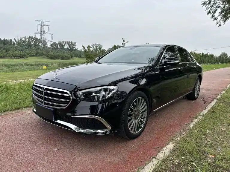 Mercedes-Benz E-Class 2019 — фото 1