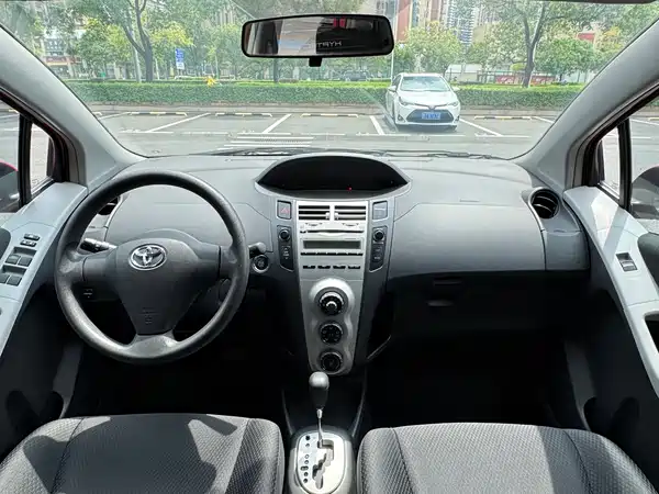 Toyota Yaris 2009