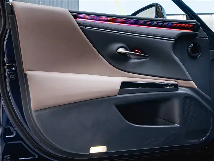Lexus ES 2023 — фото 18