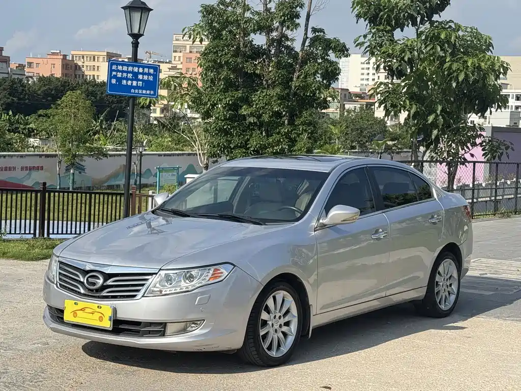 GAC Motor Trumpchi GA5 2011