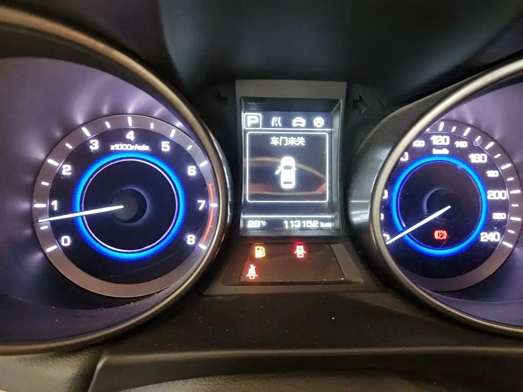 Changan Eado 2016 — фото 12
