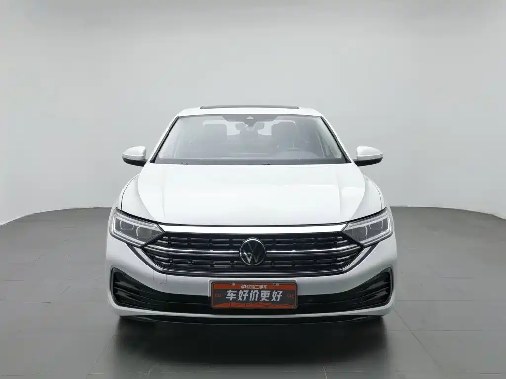 Volkswagen Sagitar 2022