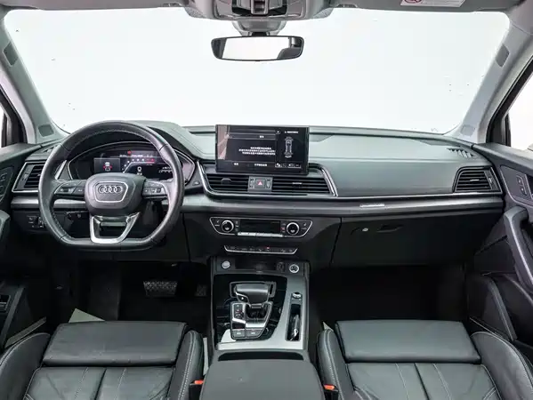 Audi Q5L 2022