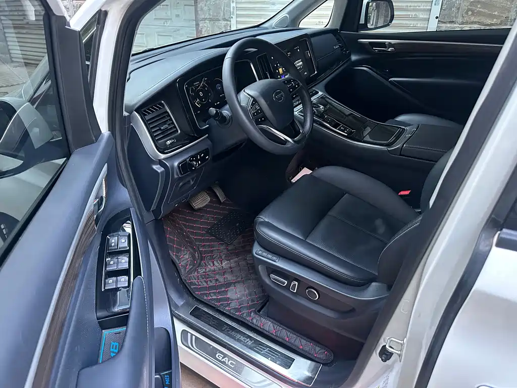 GAC Motor Trumpchi M8 2021 — фото 8
