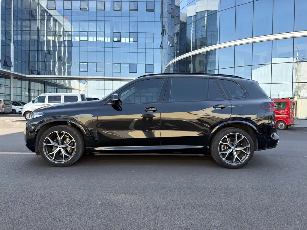 BMW X5 2024 — фото 13