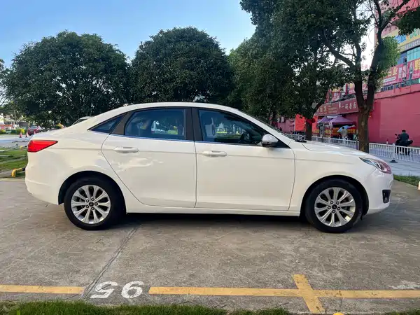 Ford Escort 2018