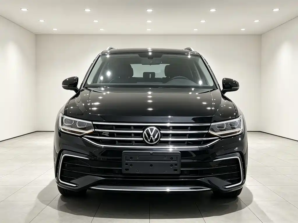 Volkswagen Tiguan L 2023 — фото 2