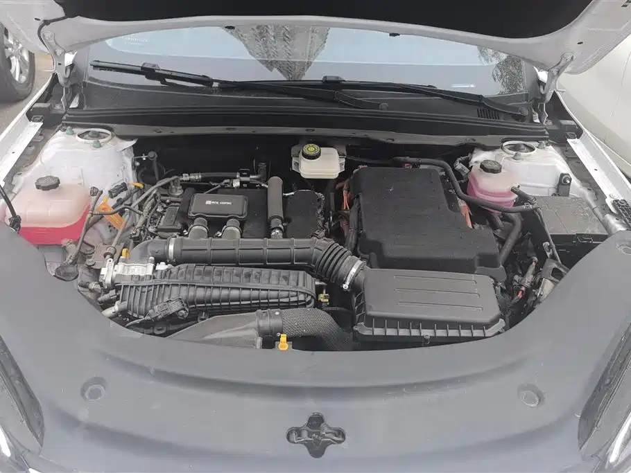 BYD Seal 05 DM-i 2025 — фото 10