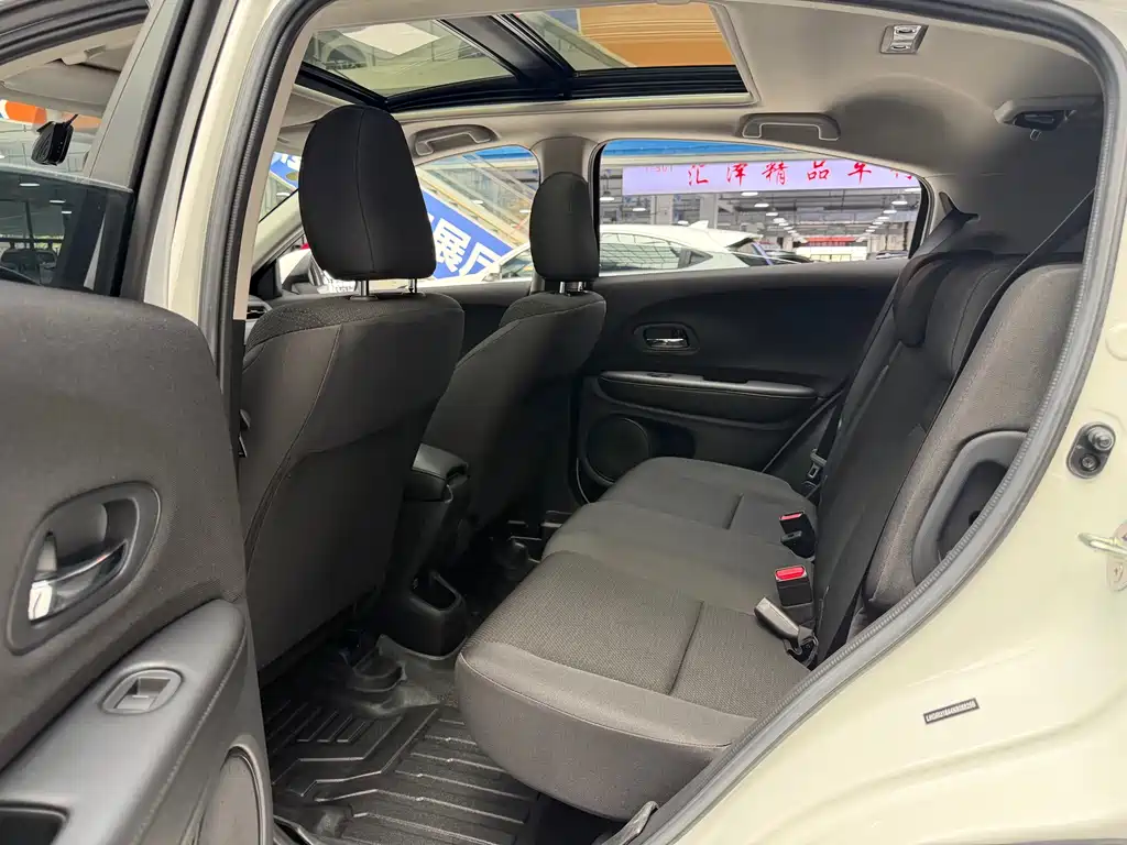 Honda Vezel 2022 — фото 10