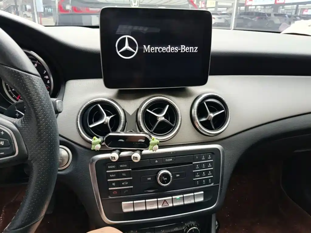 Mercedes-Benz CLA 2018 — фото 13