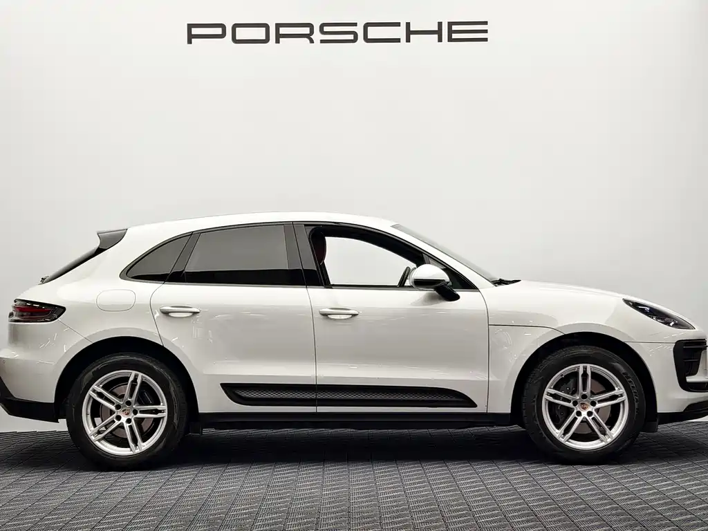 Porsche Macan 2024 — фото 7