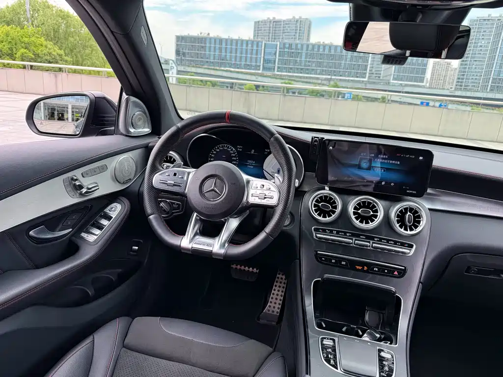 Mercedes-Benz GLC AMG 2022 — фото 10