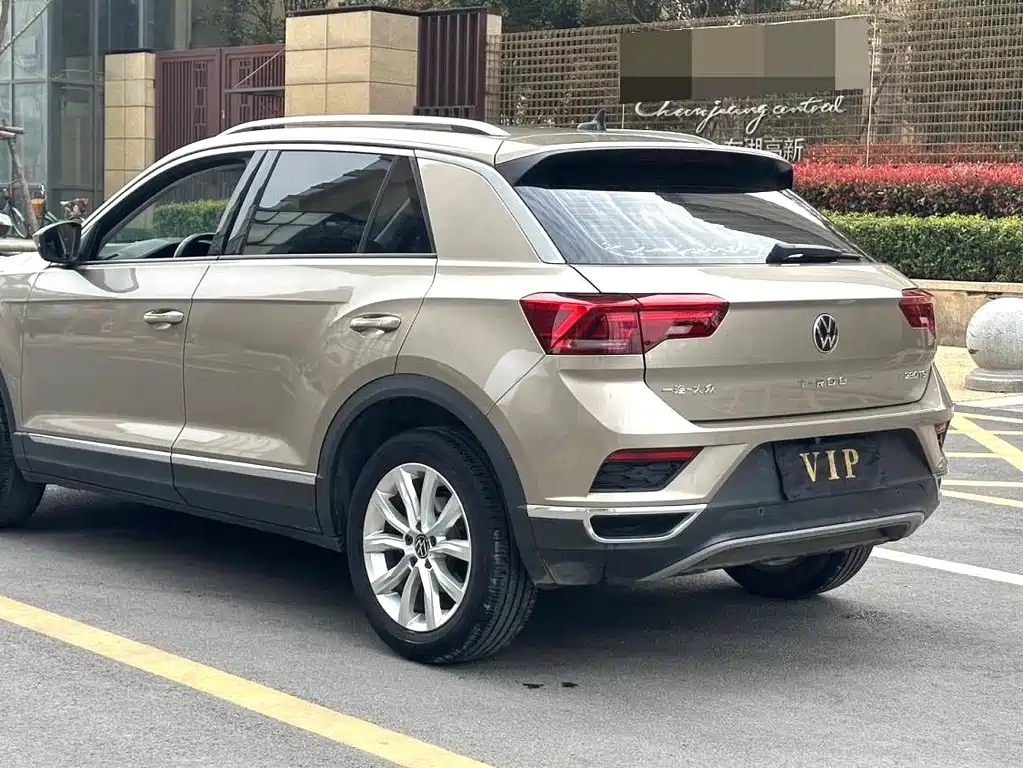 Volkswagen T-Roc 2021 — фото 9