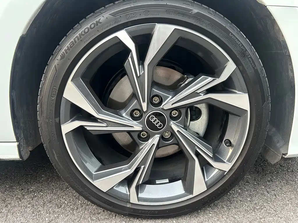 Audi A3 2023 — фото 26