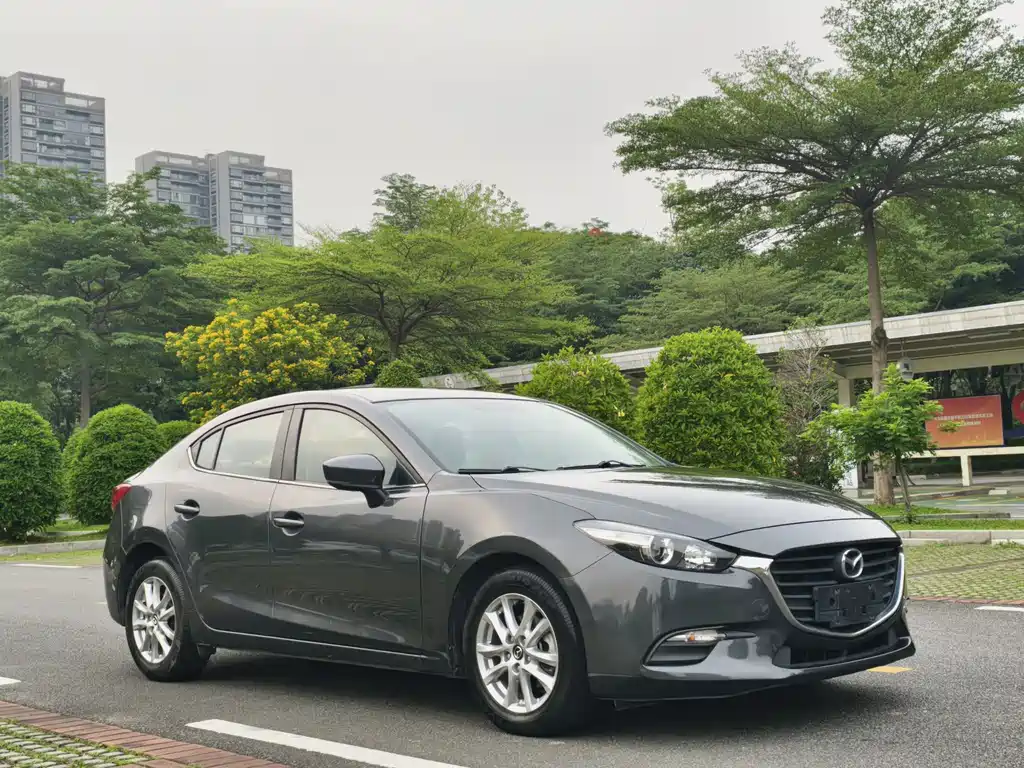 Mazda 3 Axela 2019 — фото 4