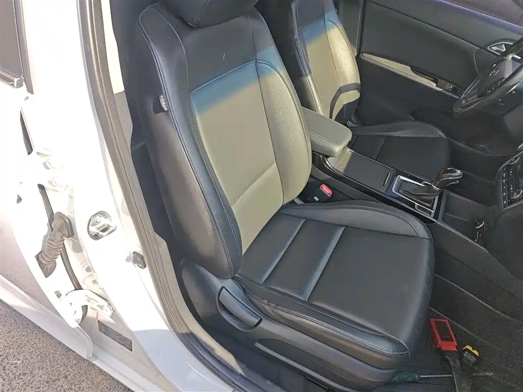 Hyundai Mistra 2015 — фото 24