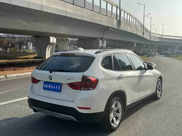 BMW X1 2012