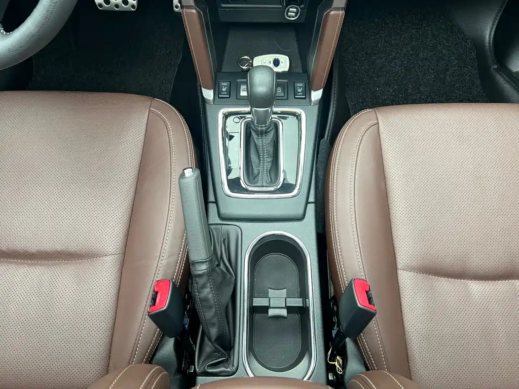 Subaru Forester 2016 — фото 16