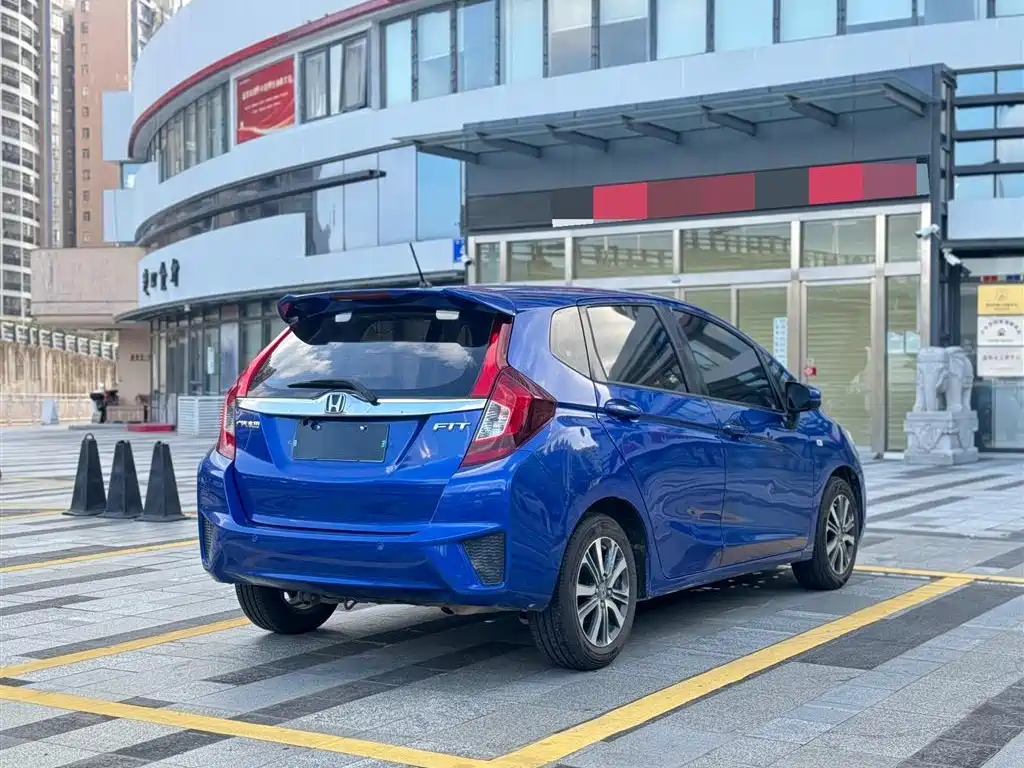 Honda Fit 2017 — фото 5