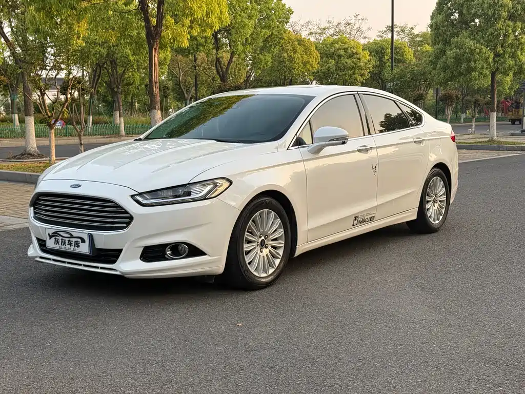 Ford Mondeo 2016 — фото 1