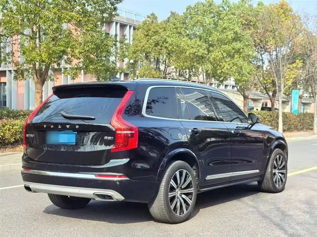 Volvo XC90 2021 — фото 17