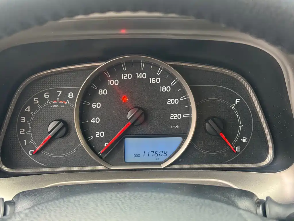 Toyota RAV4 2015 — фото 8