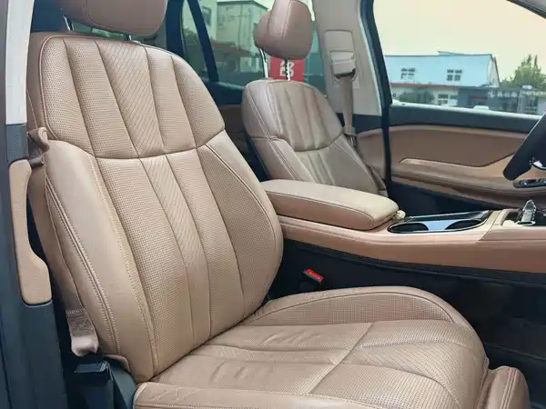 NIO ES8 2019