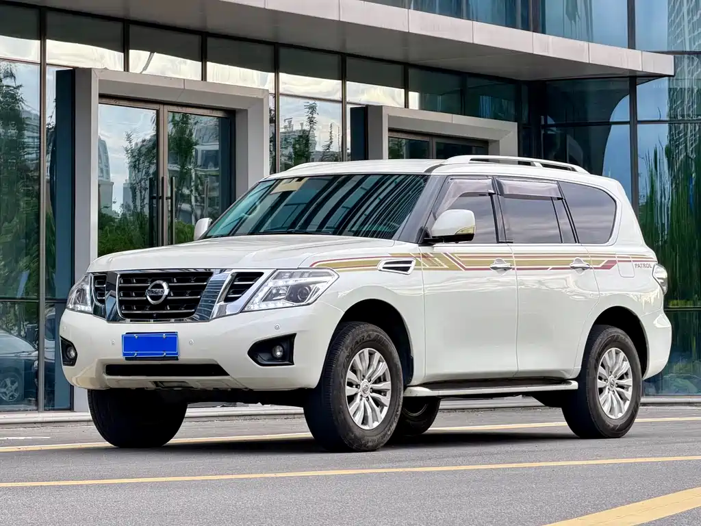 Nissan Patrol 2018 — фото 1