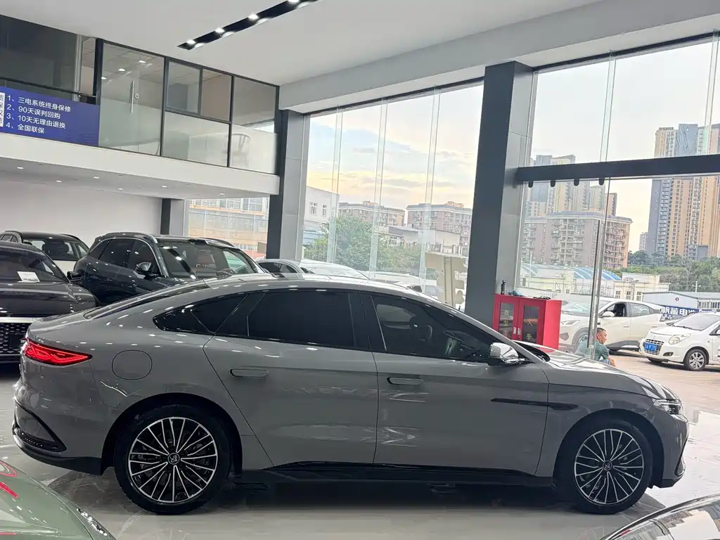 BYD Han 2025