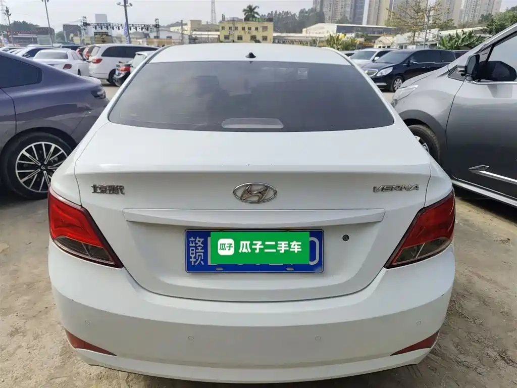 Hyundai Verna 2014 — фото 4