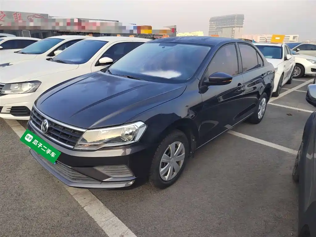 Volkswagen Jetta 2018 — фото 1