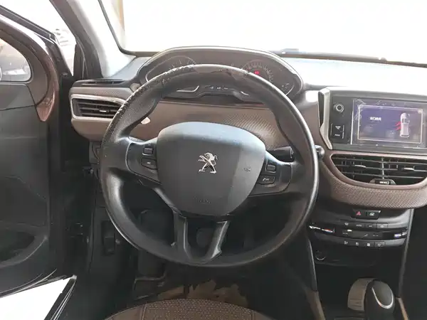 Peugeot 2008 2014