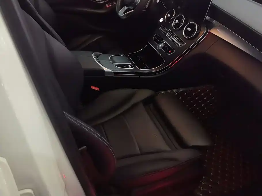 Mercedes-Benz C-Class 2020 — фото 8