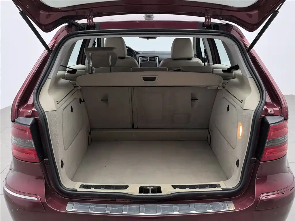 Mercedes-Benz B-Class 2010 — фото 16