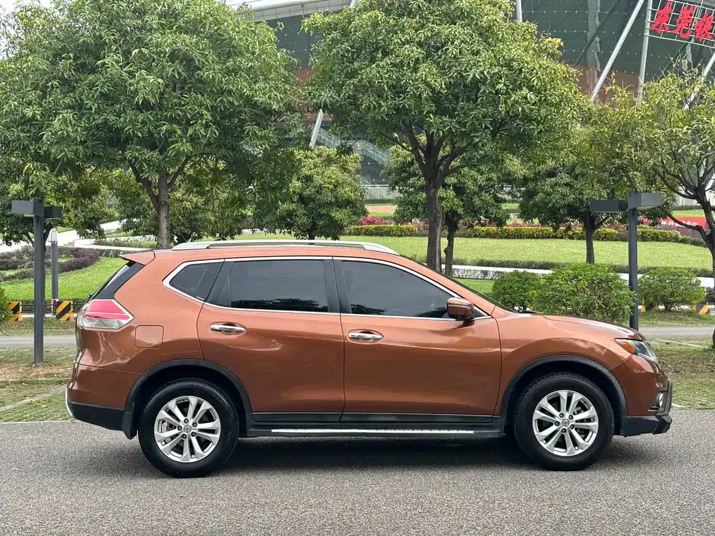 Nissan X-Trail 2015 — фото 10
