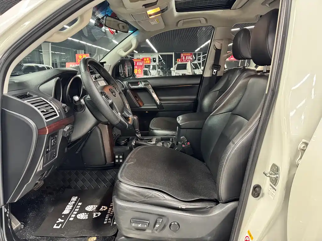 Toyota Prado 2017 — фото 10