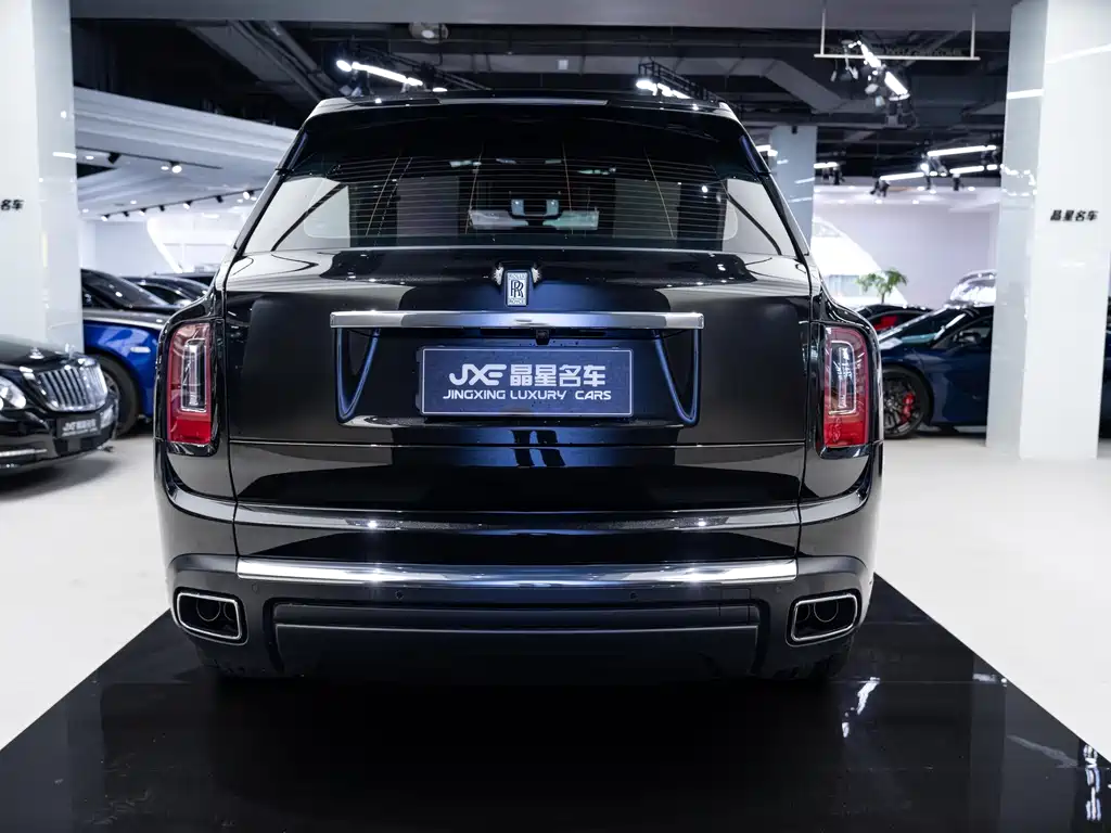 Rolls-Royce Cullinan 2020 — фото 13