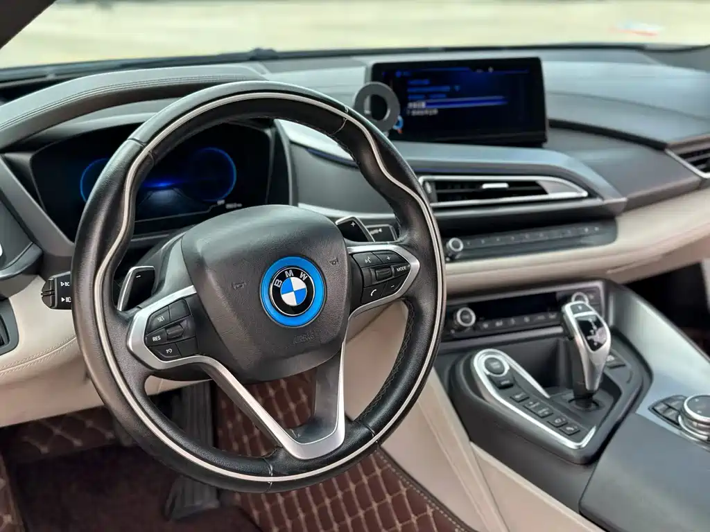 BMW i8 2016 — фото 5