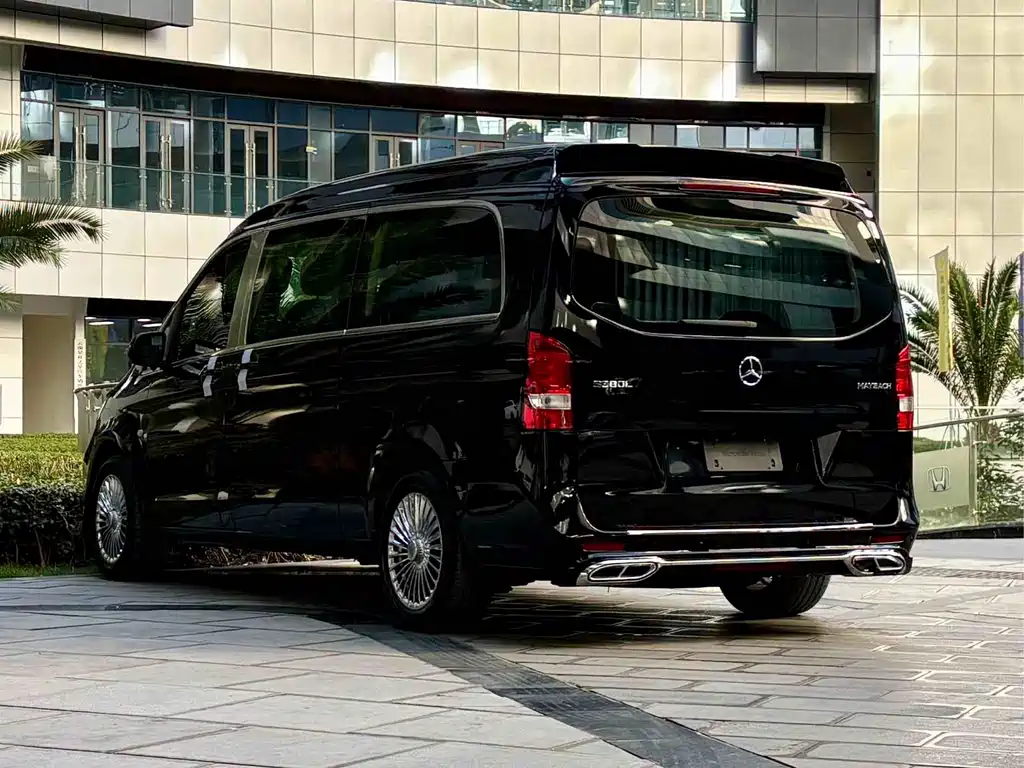 Mercedes-Benz Vito 2023 — фото 5
