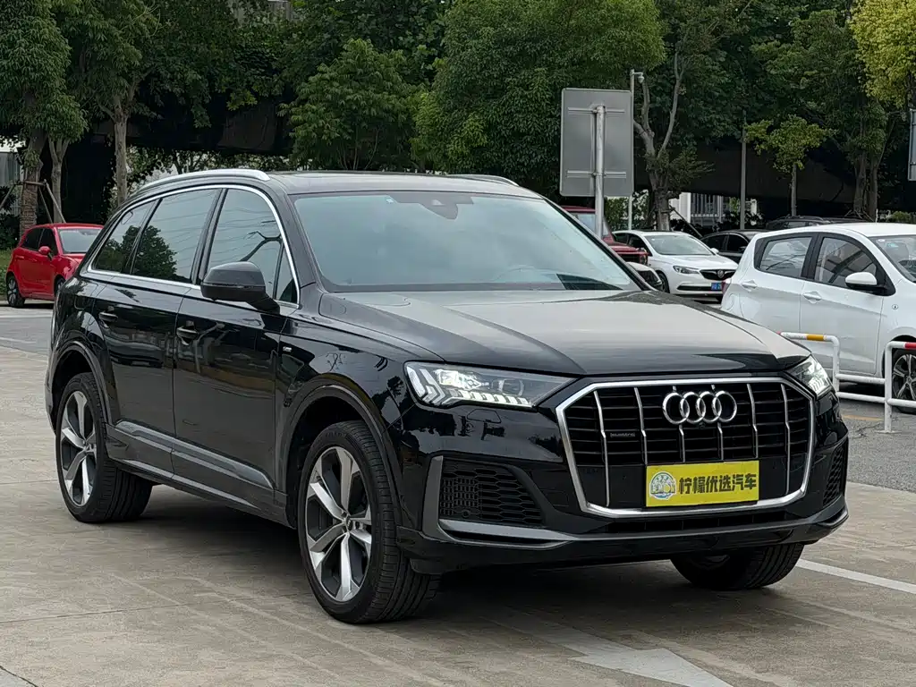 Audi Q7 2020 — фото 9