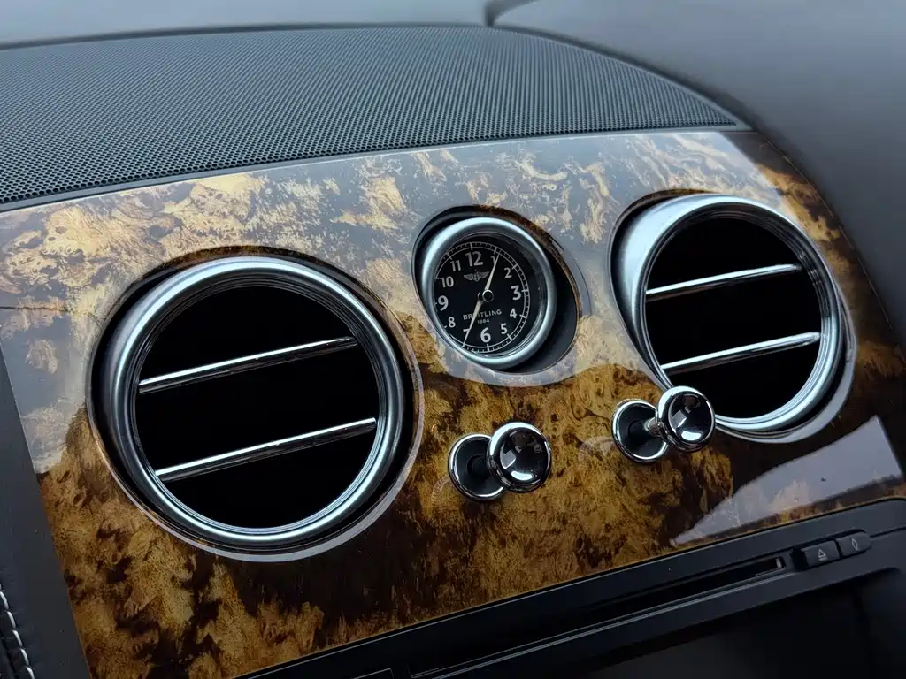 Bentley Flying Spur 2012 — фото 26